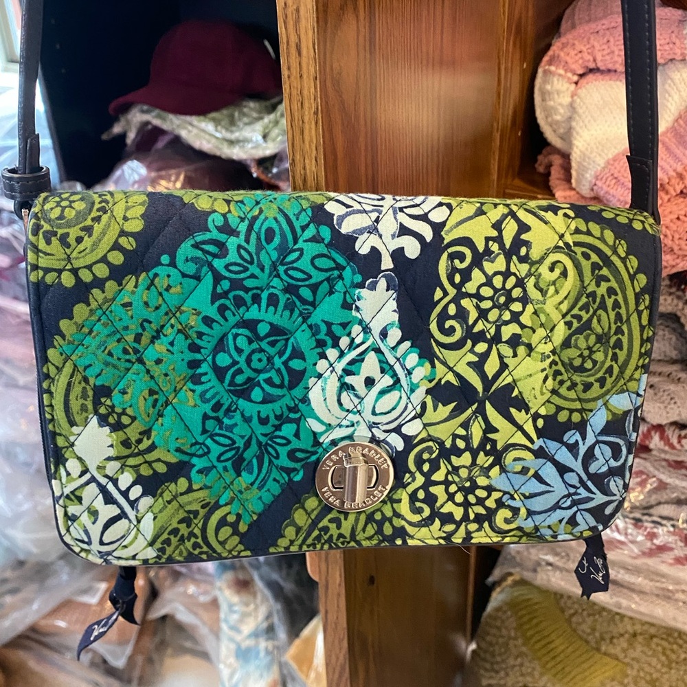 ❤️VERA BRADLEY CARIBBEAN SEA CROSSBODY - Picture 1 of 8